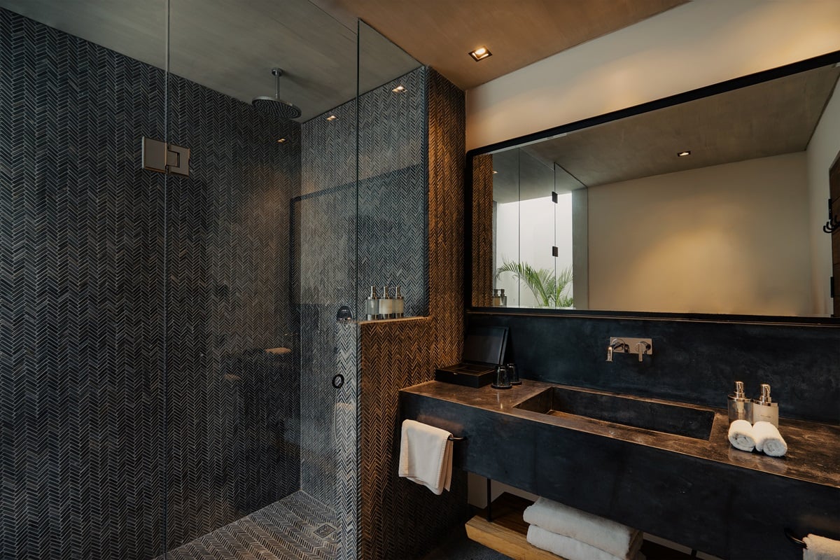 3. Deluxe Room Balcony with Valley View